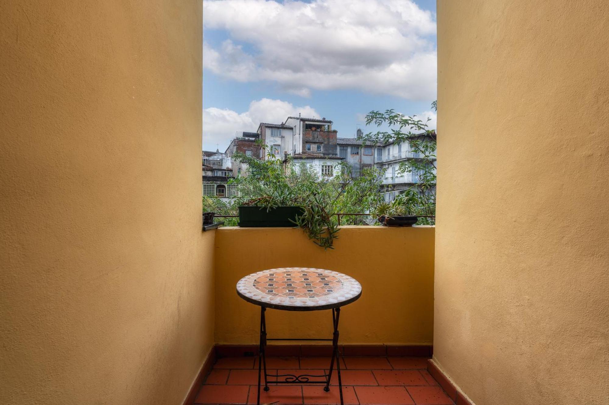 Apartment Anfiteatro Lucca Esterno foto